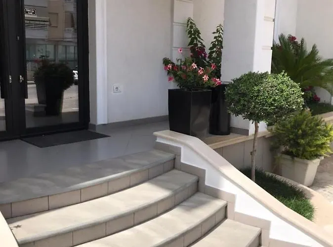 Home Hotel
