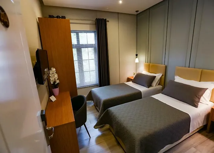 Home Hotel Tirana