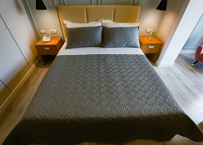 Home Hotel