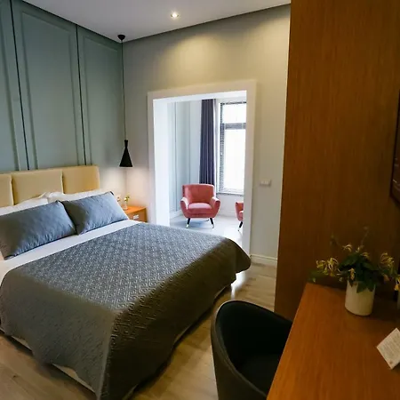 Otel Home Hotel Tiran