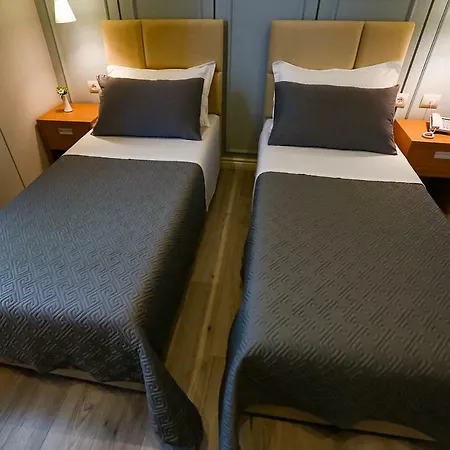 Home Hotel Otel